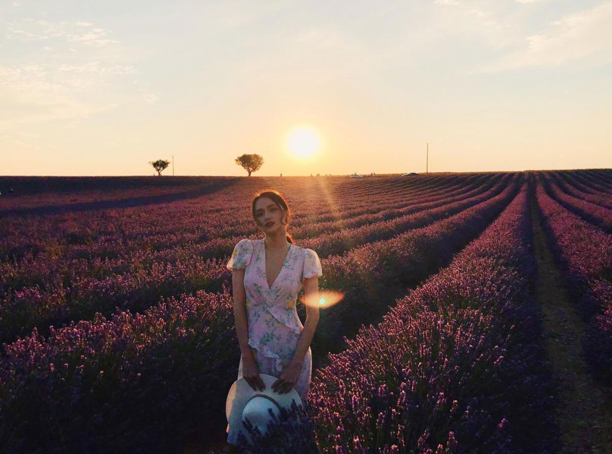 Nhắm mắt thấy mùa hè cùng kiểu váy được Tăng Thanh Hà, Chi Pu yêu mê mệt