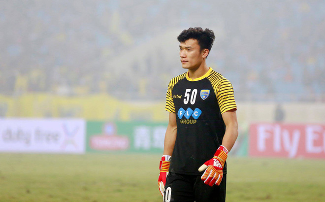 Trò cưng của thầy Park mờ nhạt, Tiến Dũng liên tiếp thủng lưới trước ngày lên U23 Việt Nam