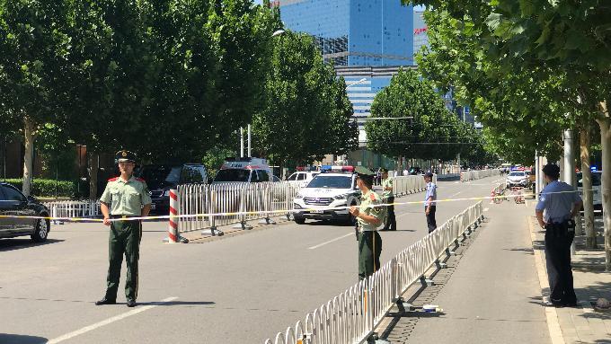 Lộ diện nghi phạm đánh bom ngoài Đại sứ quán Mỹ ở Bắc Kinh