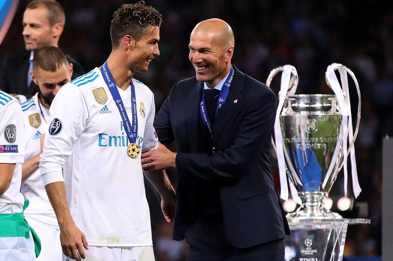 Nhà báo Tây Ban Nha tiết lộ lý do khiến Zidane và Ronaldo rời Real