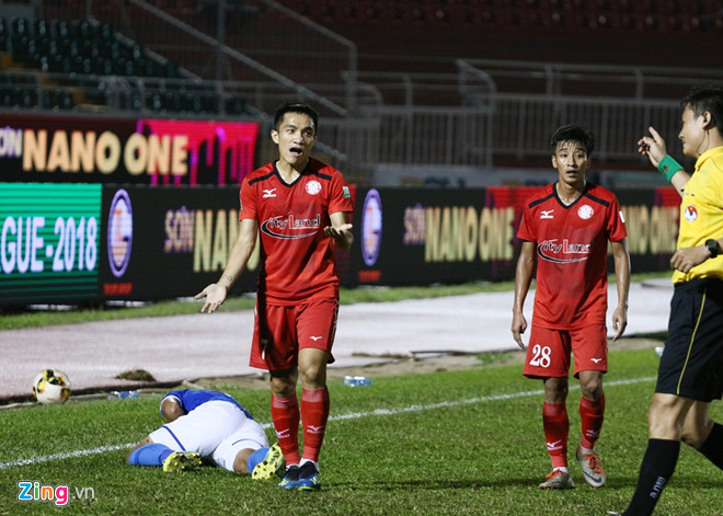 Sầm Ngọc Đức bị cấm thi đấu xuyên 2 mùa giải