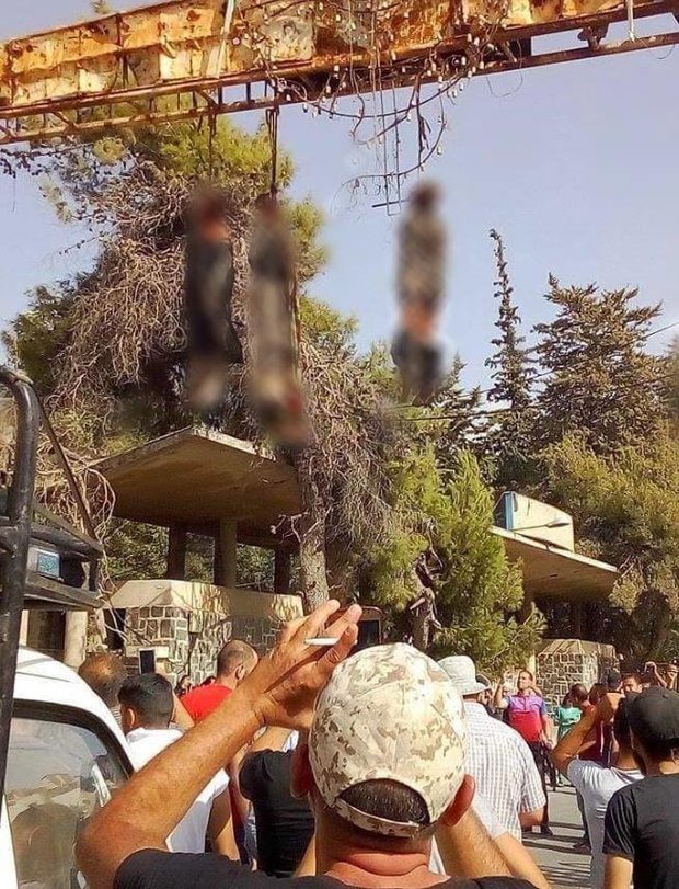 IS thảm sát 200 người, thi thể la liệt trên phố ở Syria