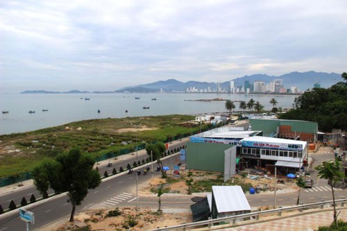 Giám đốc sở được mua đất vàng giá hời?