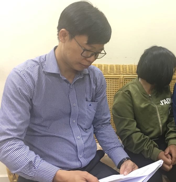 Người mẹ đau đớn làm đơn tố cáo ông nội hiếp dâm con gái 11 tuổi: Lúc hỏi, con bé khờ khạo nói bị ông ấy làm đau