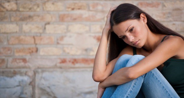 Em có nên nghe lời chồng quỳ xuống xin lỗi mẹ chồng vì những gì đã viết trên facebook và khiến mẹ anh đòi cho đi thẳng?