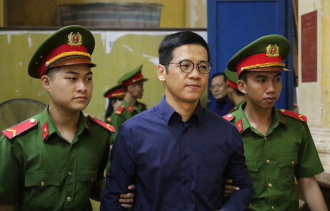 Ông Phạm Công Danh đổ lỗi cho bà Hứa Thị Phấn, xin lại sân vận động Chi Lăng