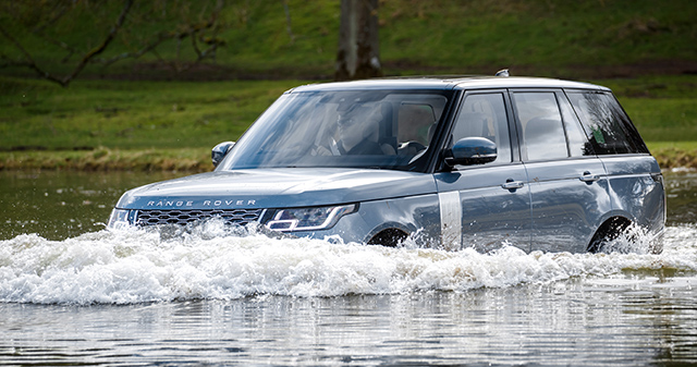 SUV hạng sang Range Rover mới sắp về Việt Nam, giá từ 8 tỷ đồng