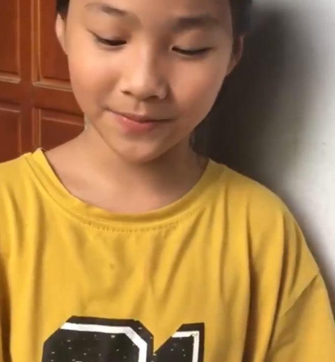 Nối gót Khánh Vy, cô bé 10 tuổi Nghệ An trổ tài hát 7 thứ tiếng với chất giọng đáng kinh ngạc