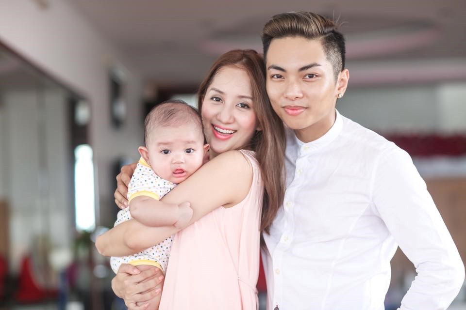 Quý tử mới lên 3 nhà Khánh Thi - Phan Hiển đã mê dancesport, nhảy lóng ngóng cực đáng yêu