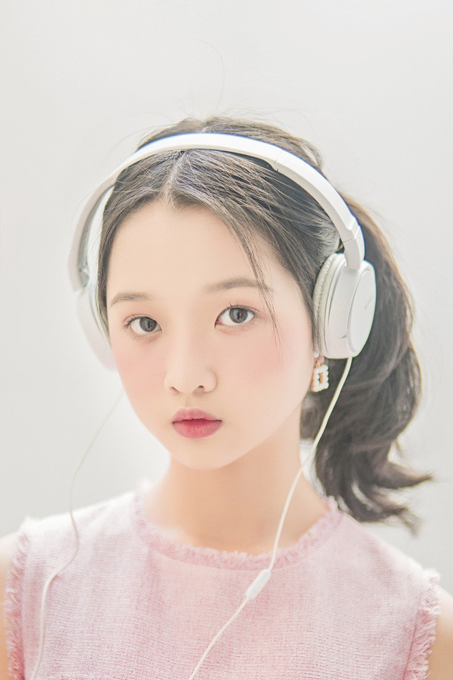 Sao nhí Vbiz lột xác: Người dậy thì lớn phổng phao, người bị chê già dặn vì lạm dụng son phấn