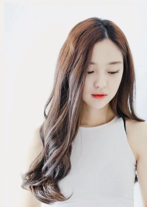 Kiểu tóc dài gợn sóng đang được yêu thích