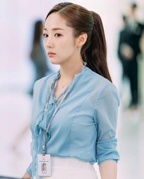 4 kiểu sơ mi được thư ký Kim lăng xê, kiểu nào cũng xinh và dễ mặc