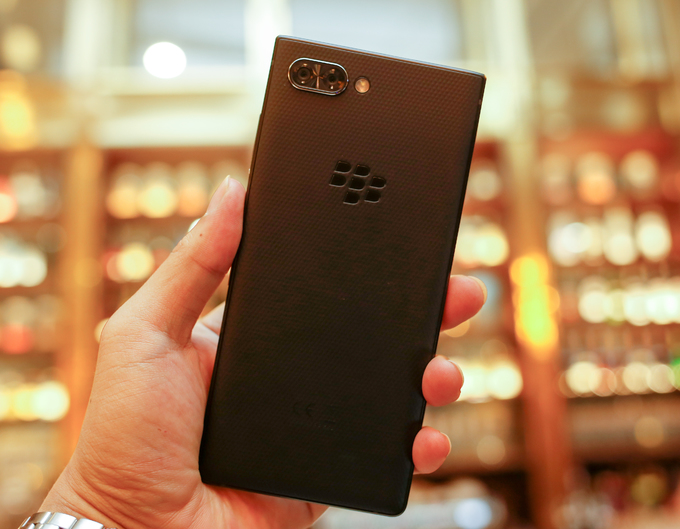 BlackBerry Key2 về Việt Nam giá 17 triệu đồng