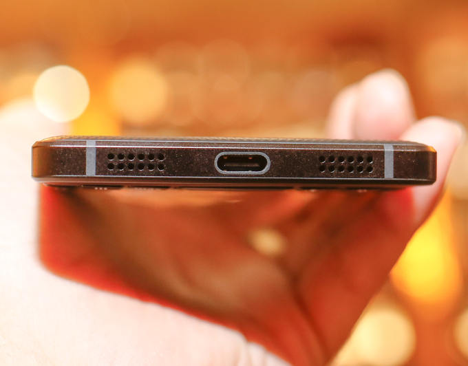 BlackBerry Key2 về Việt Nam giá 17 triệu đồng