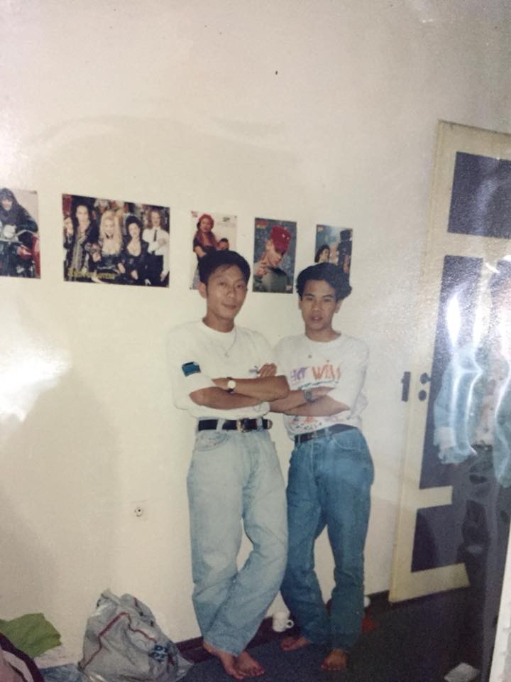 Bố bạn là hotboy đời đầu à?: Câu hỏi của hầu hết cư dân mạng khi thấy cô gái khoe ảnh ngày xưa ơi của bố