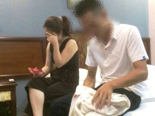 Vụ cô giáo trong nhà nghỉ cùng cán bộ CSGT: Từng là bạn học với nhau