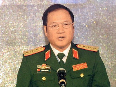 Nguyên Chính ủy Quân chủng Phòng không Không quân bị cảnh cáo