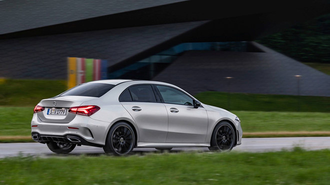 Mercedes-Benz A-Class 2019 ra mắt, đối thủ Audi A3, BMW 1-Series