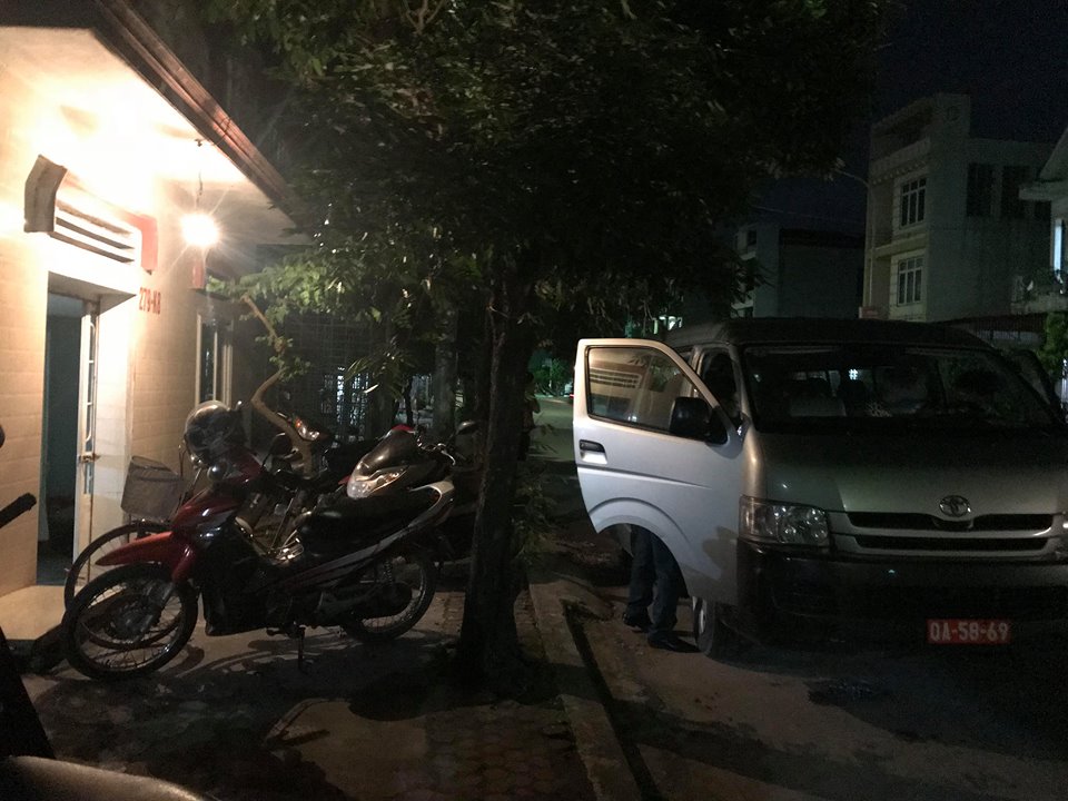 Vụ máy bay rơi ở Nghệ An: Bố mẹ thượng tá ngã quỵ khi nhận tin con hy sinh