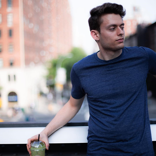 9X tự nhận là tỷ phú, mua quảng cáo Facebook đăng tin tuyển người yêu