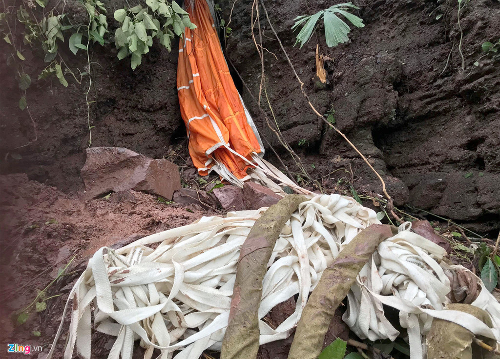 Thân nhân phi công Su-22: Về đi Trí ơi, hoa lan nở rồi