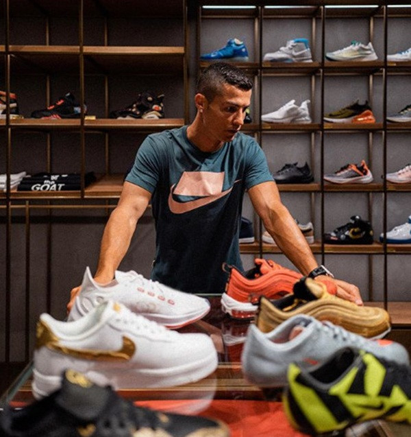 Messi, Ronaldo gặp cơn ác mộng thuế ở Tây Ban Nha như thế nào?