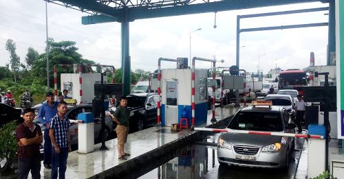 BOT ở Nam Định xả trạm nhiều lần vì tài xế phản đối