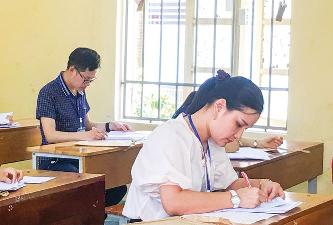 Lỗ hổng chấm thi, vá thế nào?