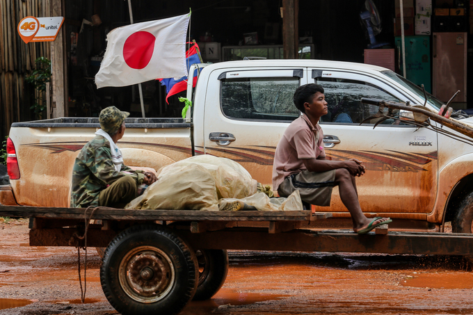 5 ngày cứu hộ nạn nhân vỡ đập thủy điện ở Lào