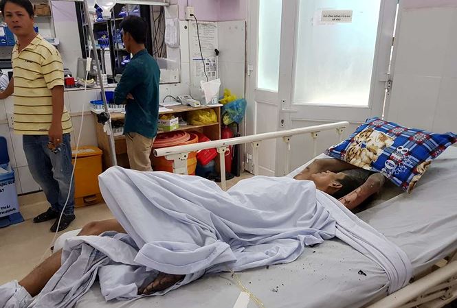 Danh tính thanh niên nghi ngáo đá nhốt bạn gái trong phòng rồi châm lửa đốt