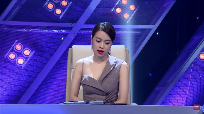 The Debut tập 8: Hoàng Thùy Linh suýt khóc vì bị Đức Phúc và Hương Tràm chống đối