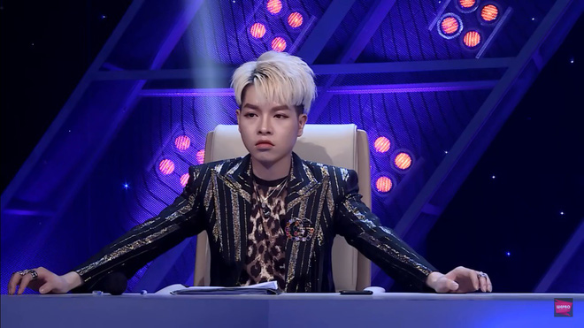 The Debut tập 8: Hoàng Thùy Linh suýt khóc vì bị Đức Phúc và Hương Tràm chống đối