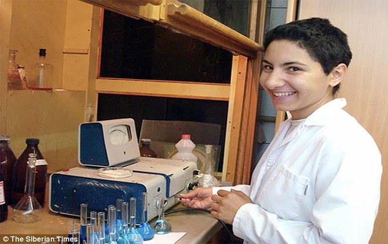 Giun bị đóng băng 42.000 năm bỗng hồi sinh