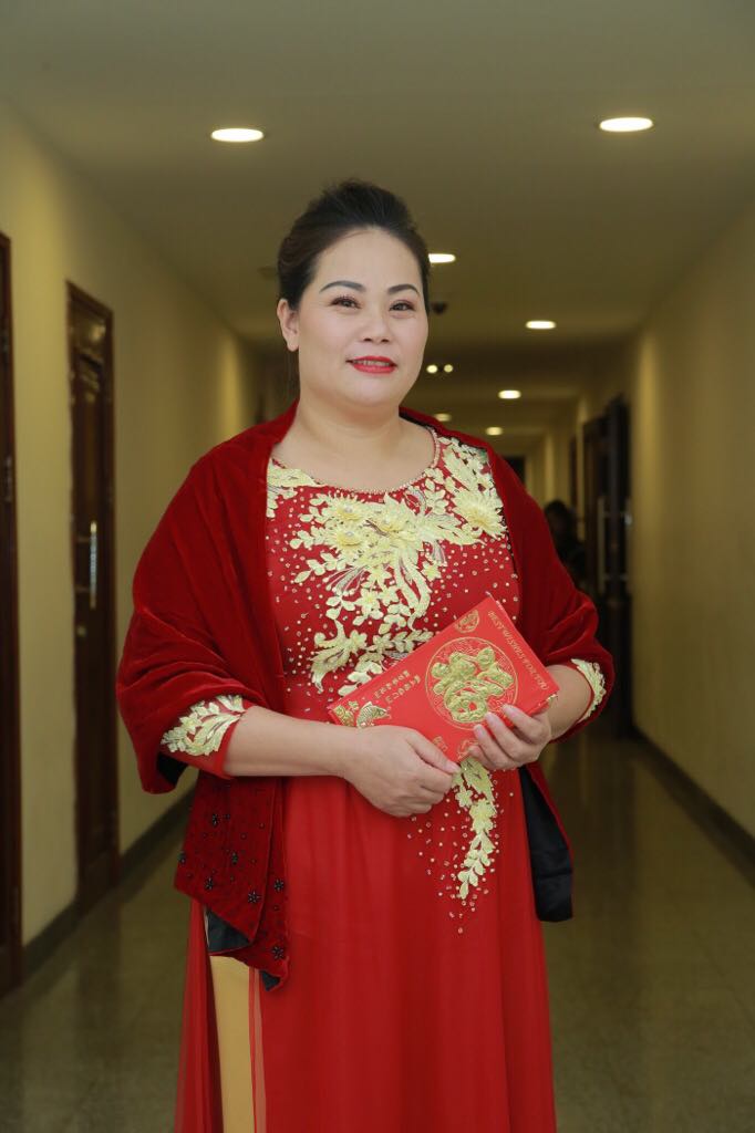 Ba lần hôn nhân gãy đổ của nữ diễn viên bị chồng ghen vì Quang Tèo Ba lần hôn nhân gãy đổ của nữ diễn viên bị chồng ghen vì Quang Tèo