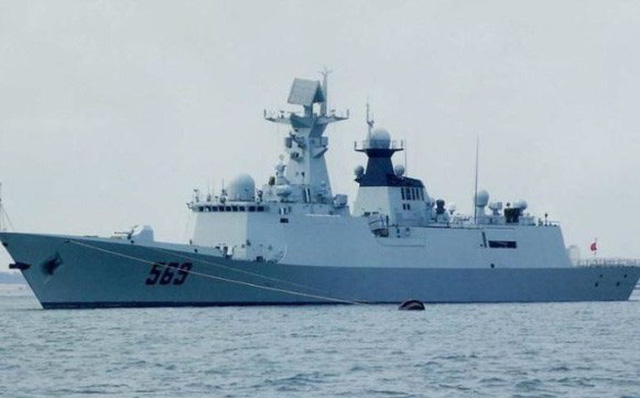 Trung Quốc tặng Sri Lanka tàu khu trục, chọc giận Ấn Độ