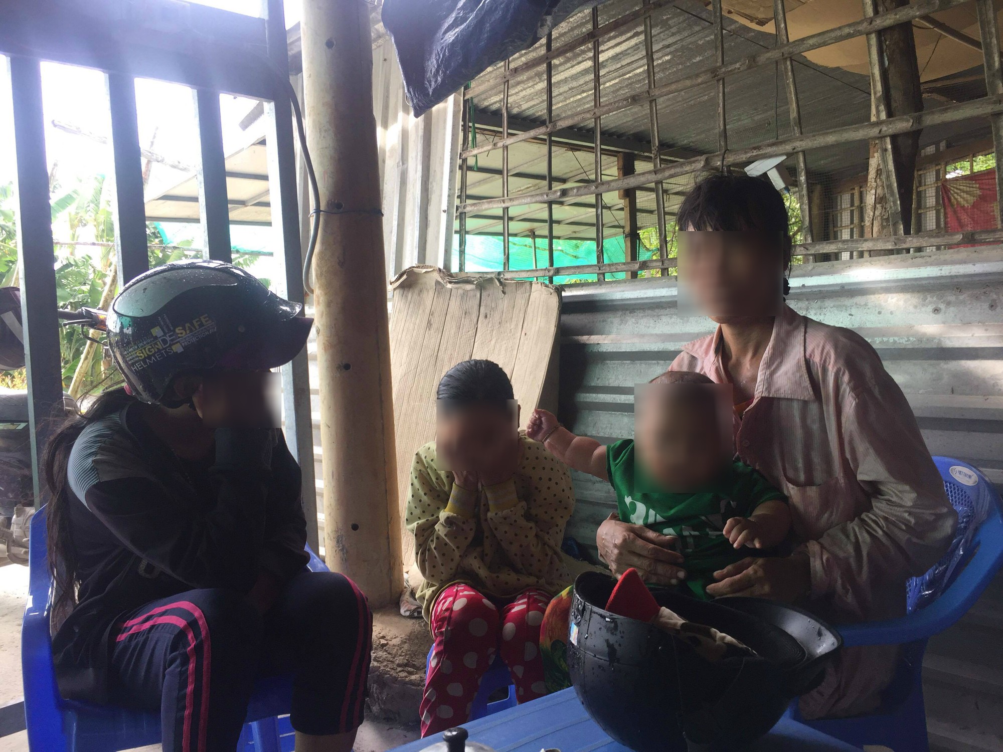 Lời kể của mẹ bé gái 15 tuổi bị người tình xâm hại đến sinh con: Cũng vì nghèo khổ mà tôi đã hại con mình