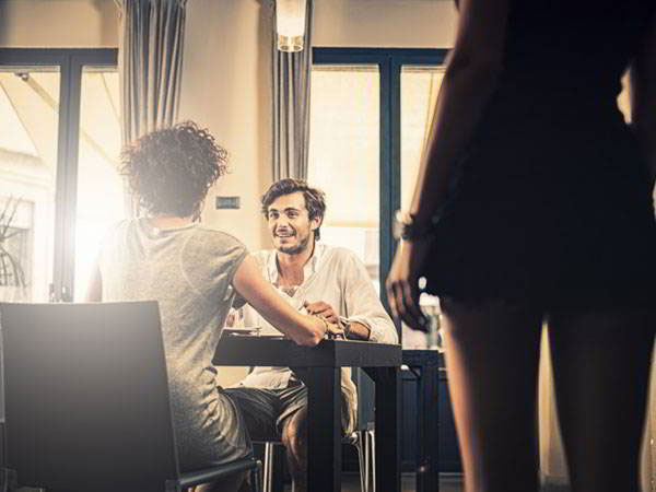 Cô bồ xin buông tha nhưng chồng tôi không chịu