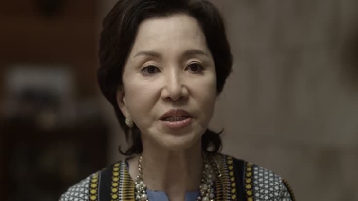 Lấy chồng nhà giàu, nằm viện cả tháng mẹ chồng không thăm, khi về chỉ hỏi một câu khiến nàng dâu rơi nước mắt