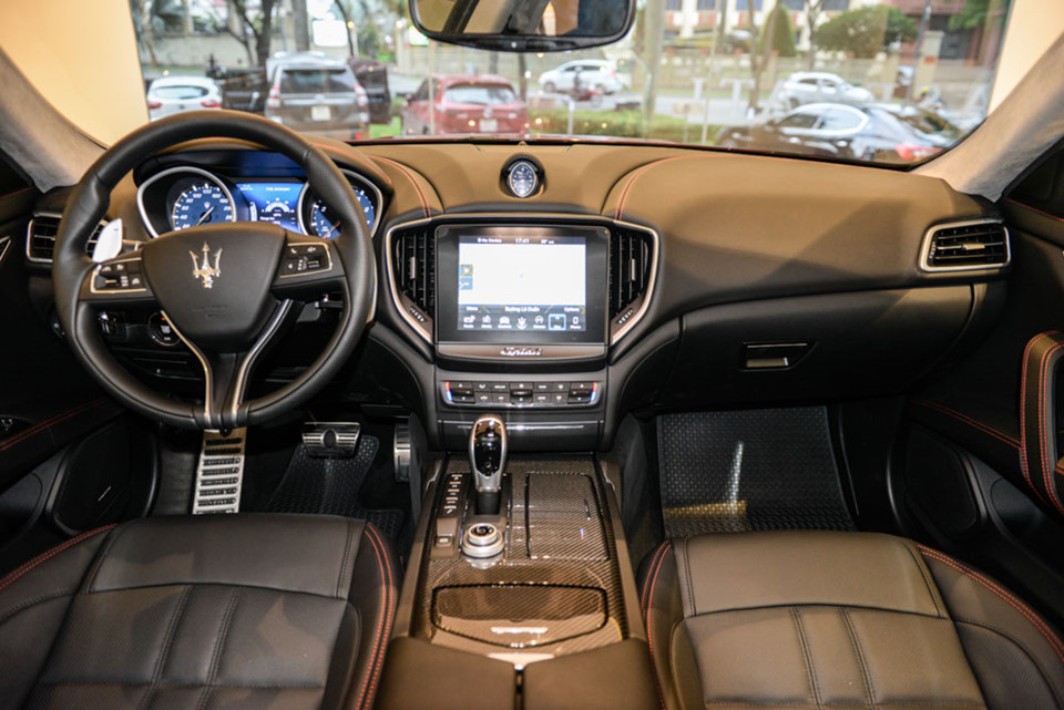Maserati Ghibli GranSport 2018 đầu tiên xuất hiện tại Việt Nam