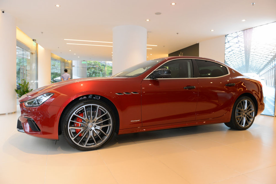 Maserati Ghibli GranSport 2018 đầu tiên xuất hiện tại Việt Nam