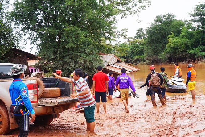 Vỡ đập thủy điện ở Lào: Khắc khoải ngóng tin người mất tích