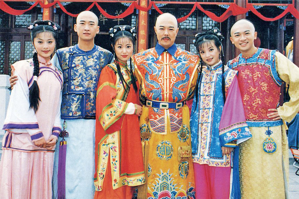 Sao Hoàn Châu cách cách: Kẻ tù tội, người vướng bê bối luật pháp