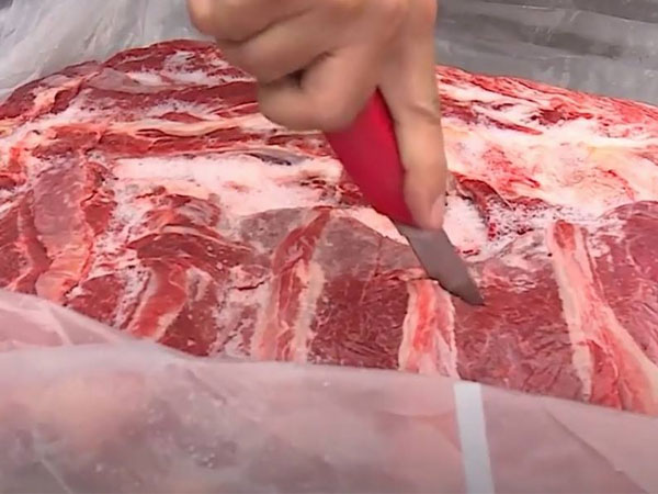 Đấu giá lô thịt trâu đông lạnh gần 13 tỷ đồng