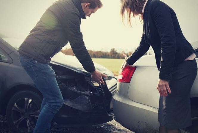 Kinh nghiệm lái xe đường dài tránh tai nạn thảm khốc