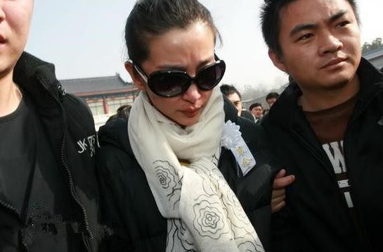 Số phận bi thảm của tình đầu Huỳnh Hiểu Minh: Chưa kịp tận hưởng thành công đã đột ngột ra đi ở tuổi 33 vì bệnh hiểm nghèo