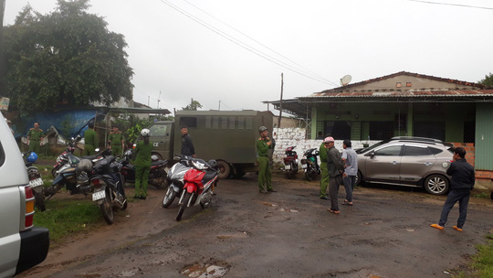 Tra tấn người làm thuê dã man ở Gia Lai: Tiếp tục khám nhà Nga vọc