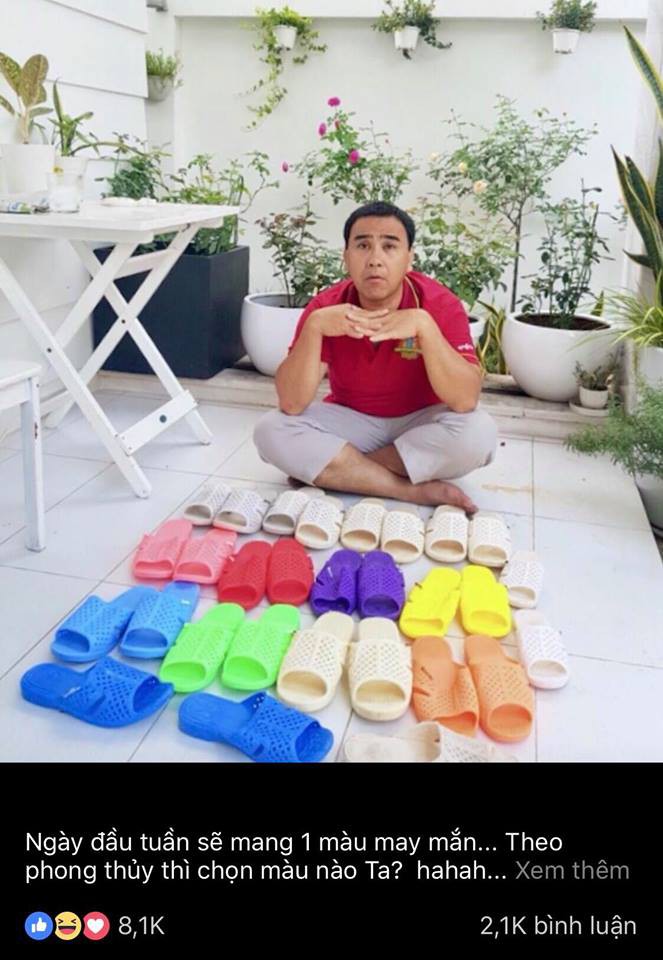 MC Quyền Linh khoe bộ sưu tập dép tổ ong đủ màu ngày nào cũng mang dù sống trong biệt thự triệu đô