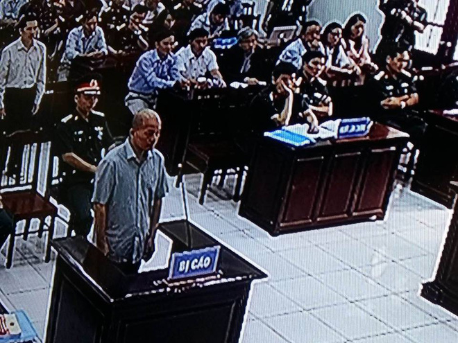 Tòa án quân sự đang xét xử Út trọc và đồng phạm Tòa án quân sự đang xét xử Út trọc và đồng phạm