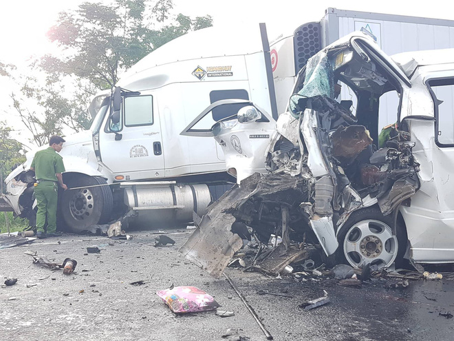 Nguyên nhân ban đầu vụ tai nạn thảm khốc khiến 17 người trong đoàn rước dâu thương vong
