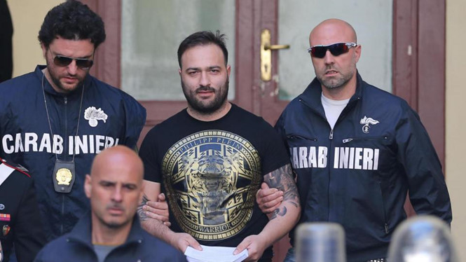 Cảnh báo mafia gài bẫy cầu thủ, trọng tài để bán độ ở bóng đá châu Âu